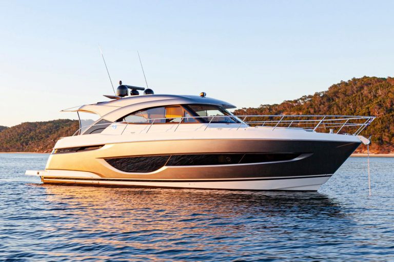 Sport Yachts A Blend of Speed and Luxury